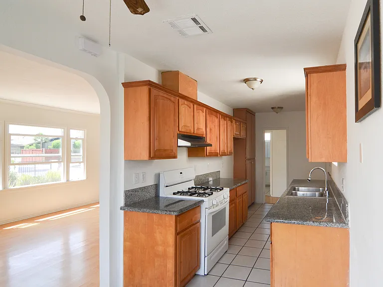 10906 Columbus Ave #1 — Photo 6