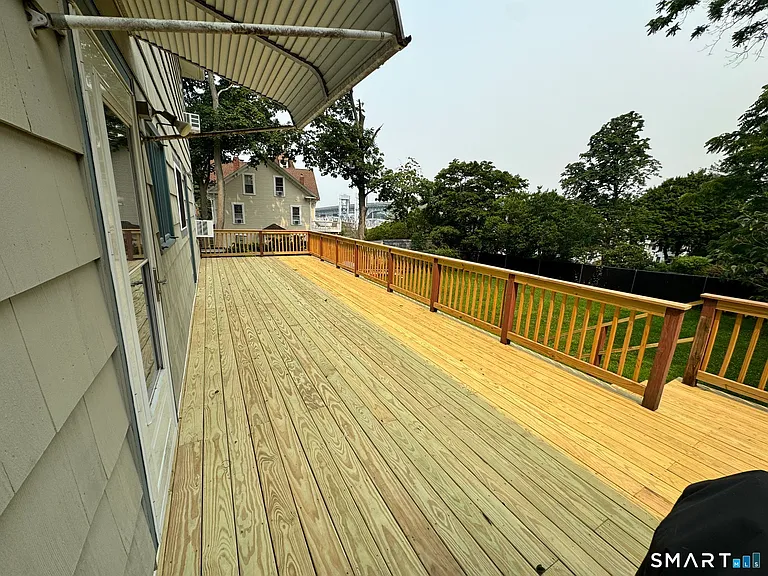 18 Spicer Ave — Photo 27