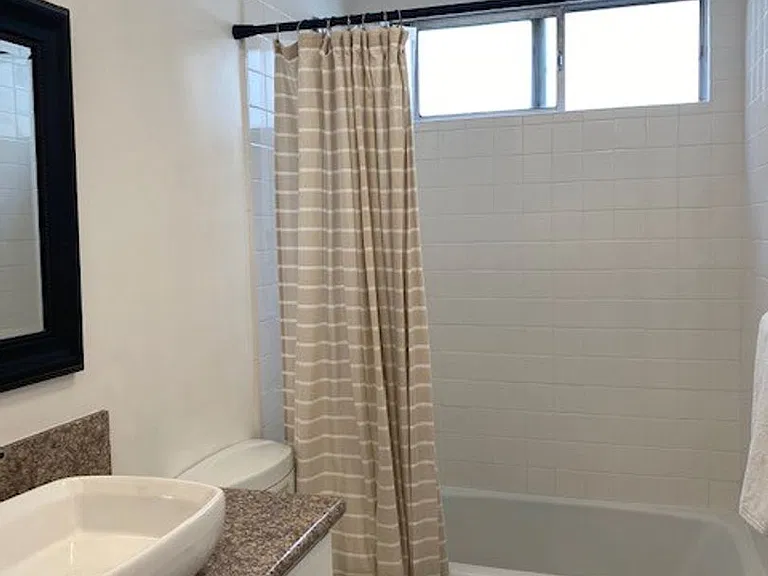 415 N Oakhurst Dr — Photo 5