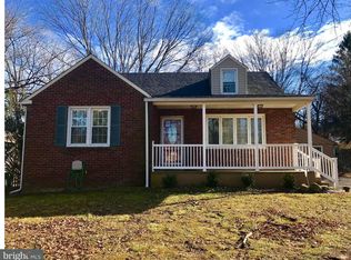 1809 Fitzwatertown Rd, Willow Grove, PA 19090