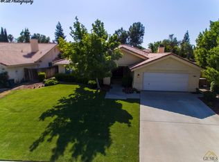 801 Boca Del Rio Dr, Bakersfield, CA 93314