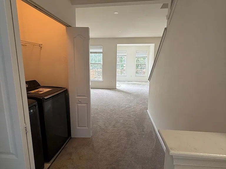 13129 Park Crescent Cir — Photo 17