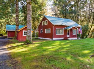 998 N Shore Rd, Quinault, WA 98526