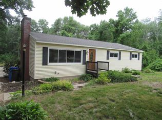 56 Stonehenge Rd, Londonderry, NH 03053