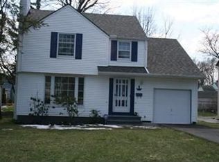 20016 Lanbury Ave, Warrensville Heights, OH