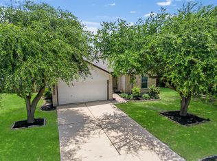105 Lakemont Dr, Hutto, TX 78634