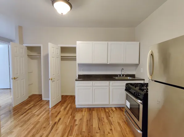 343 Howard Avenue image 1 of 17