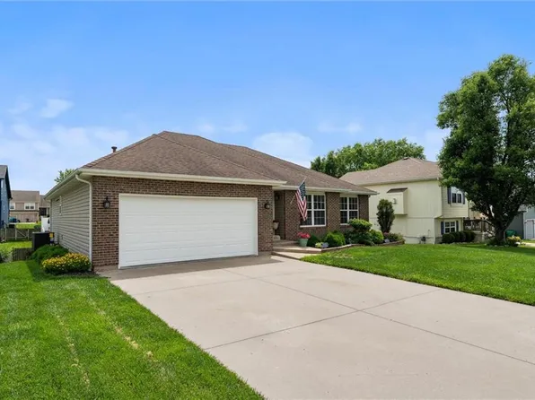 1208 River Run Dr, Platte City, MO 64079