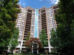 10101 Grosvenor Pl APT 1820, Rockville, MD 20852