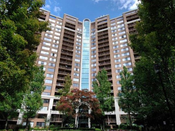 10101 Grosvenor Pl APT 2004