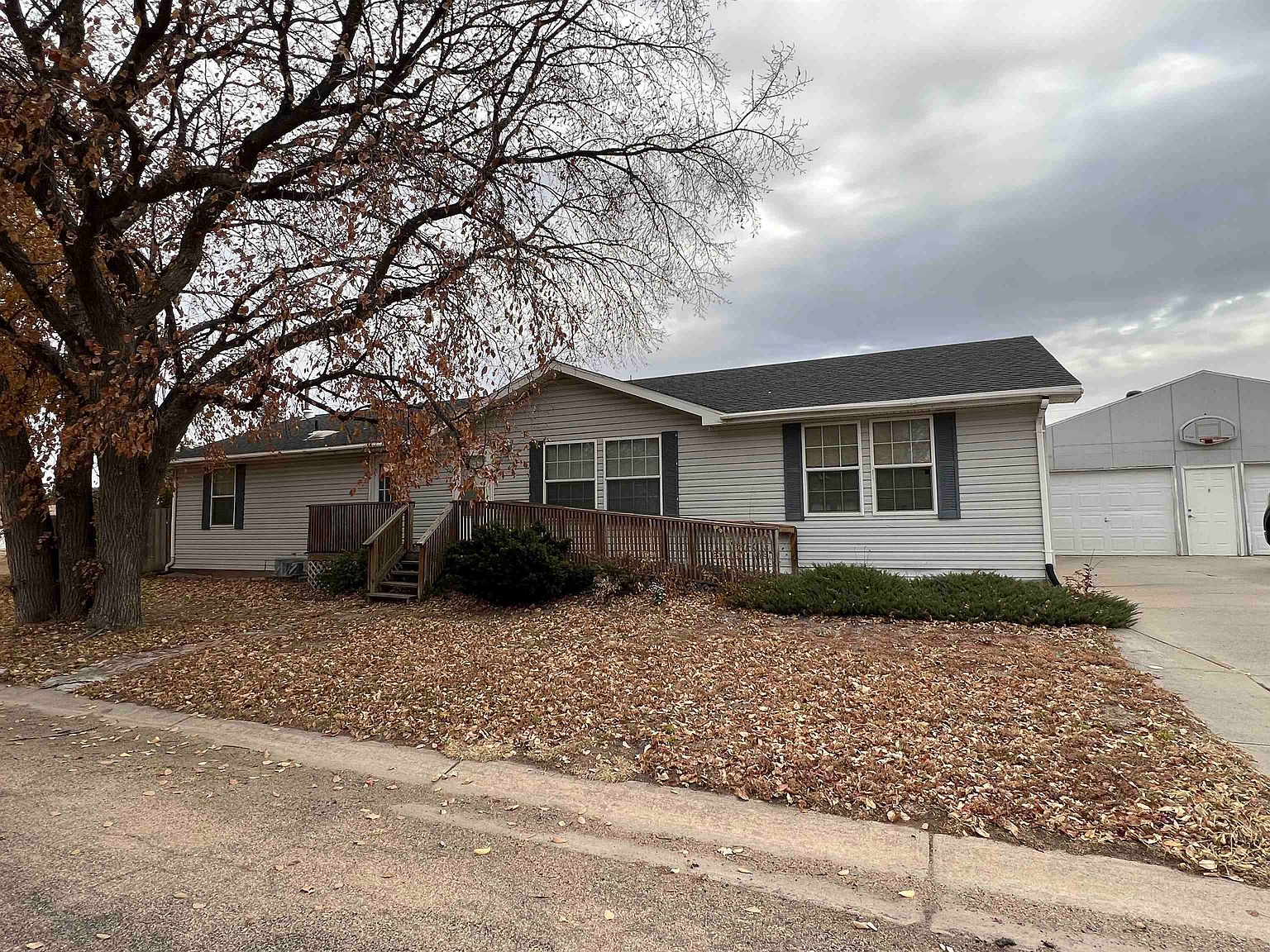 407 B St, Stapleton, NE 69163 MLS 24574 Zillow