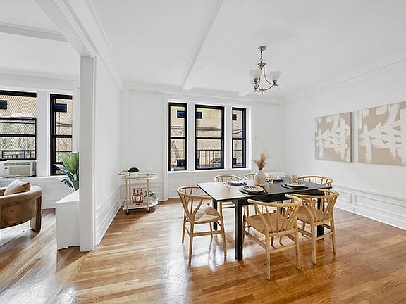3rd image of 160 W 95th St APT 1C