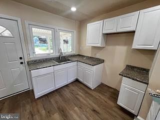 4th image of 29 Columbia Ave