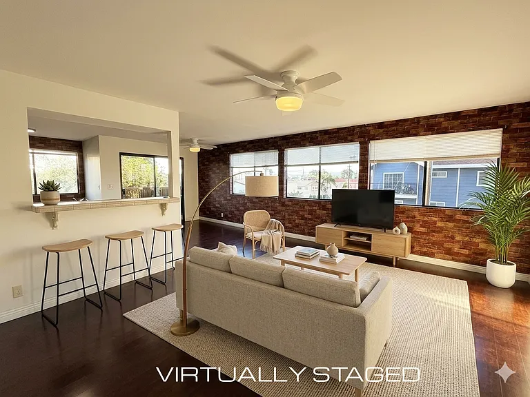 7305 Milwood Ave #5 — Photo 1