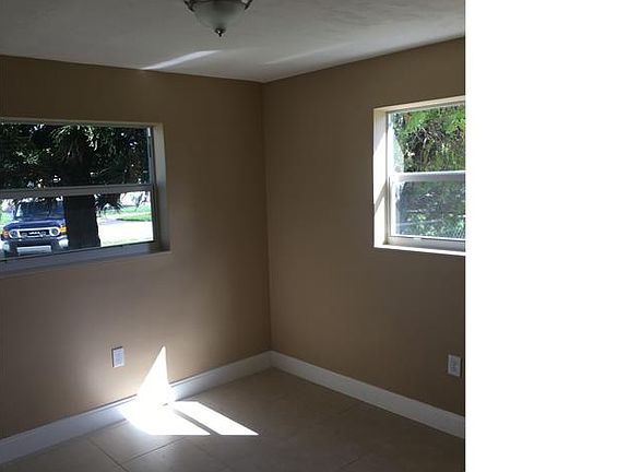 5th image of 2802 NW 212th St