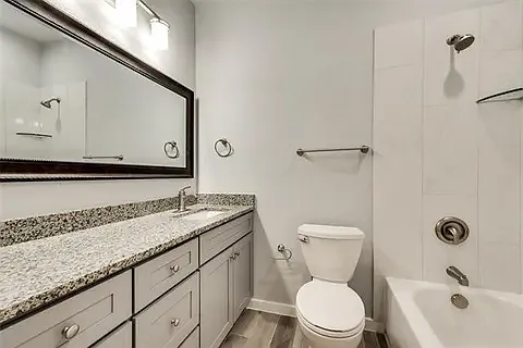 5805 Rivendell Dr — Photo 7