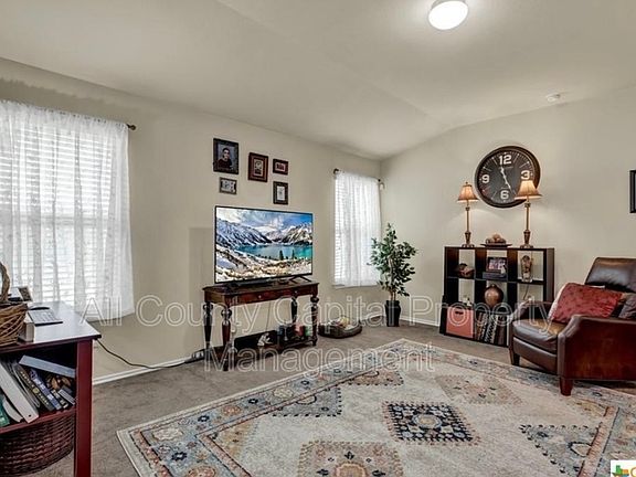 3rd image of 148 Westminster Dr Unit 148