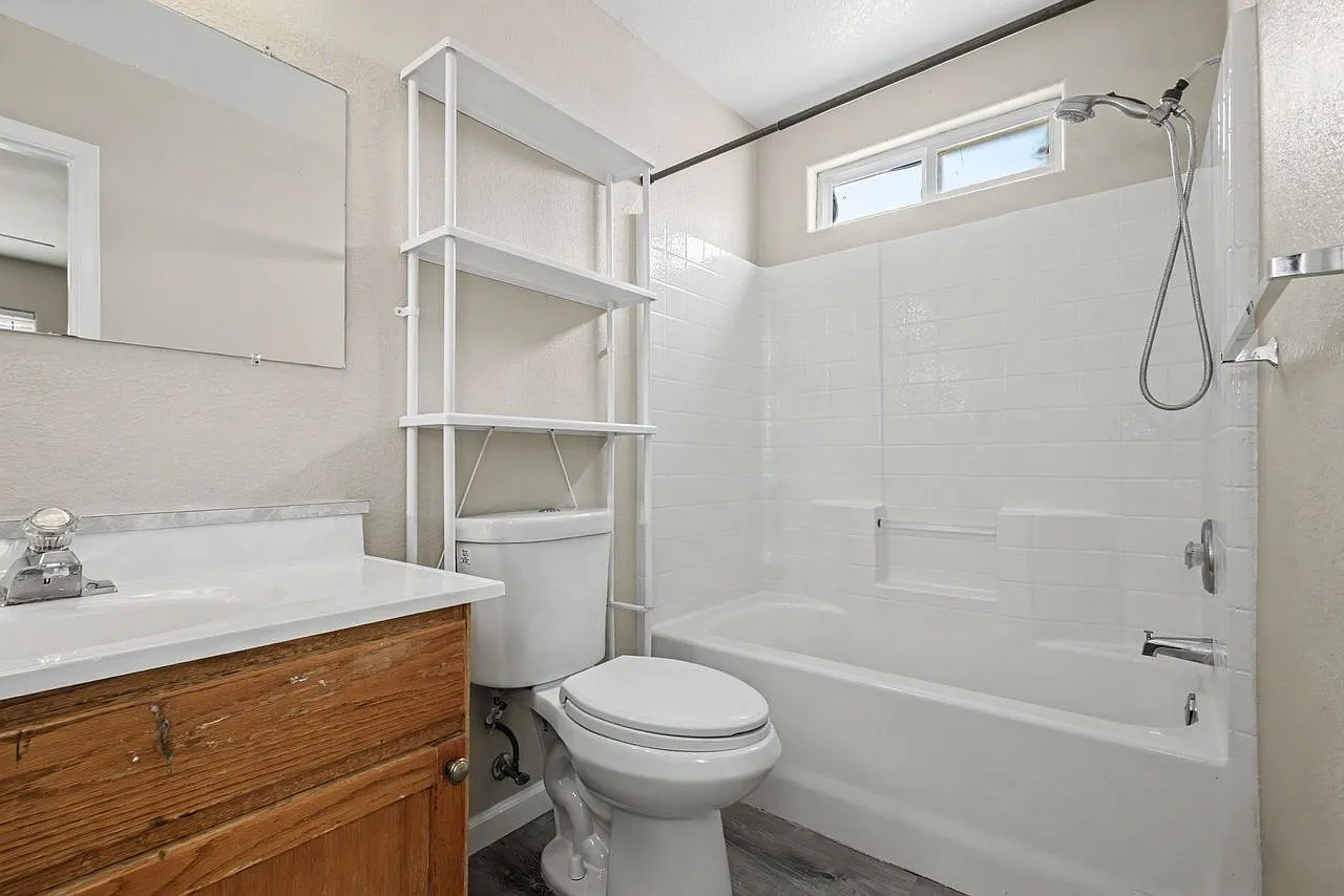 2 bed, 968 sqft, $1,289 — Photo 4