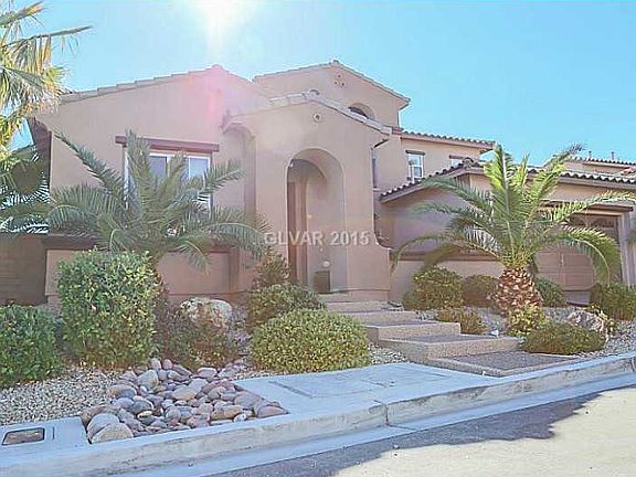 3rd image of 889 Las Palomas Dr