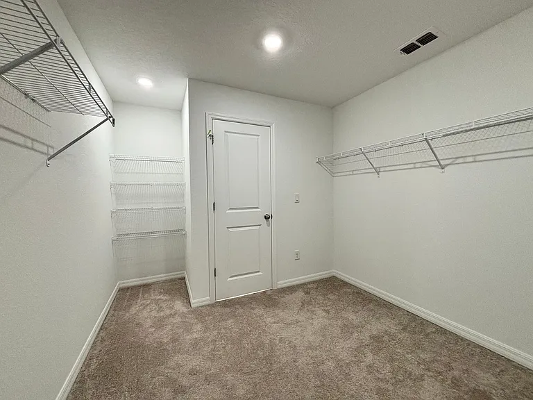 5597 Bullseye Cir — Photo 29