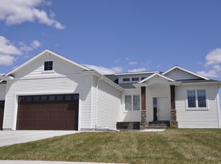 4834 41st St S, Prairie Rose, ND 58104