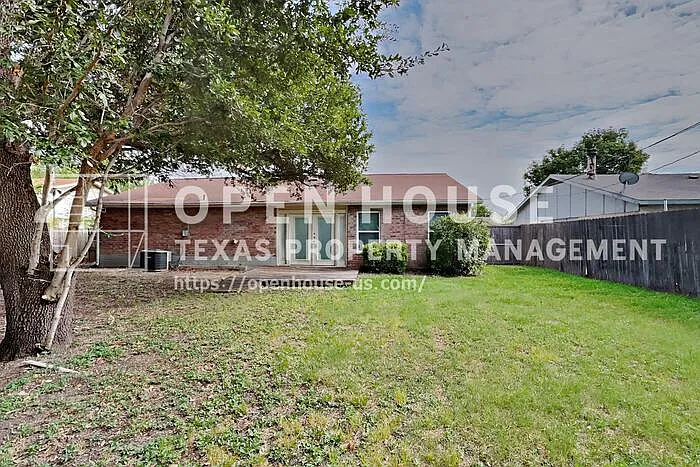 6917 Lincolnshire Ln — Photo 19
