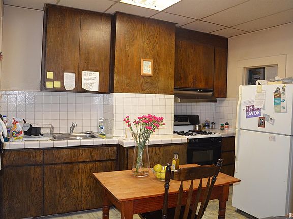4th image of 415 14th Ave