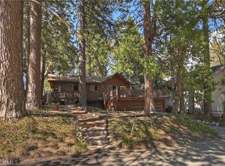 31378 Pinehurst Dr, Running Springs, CA 92382