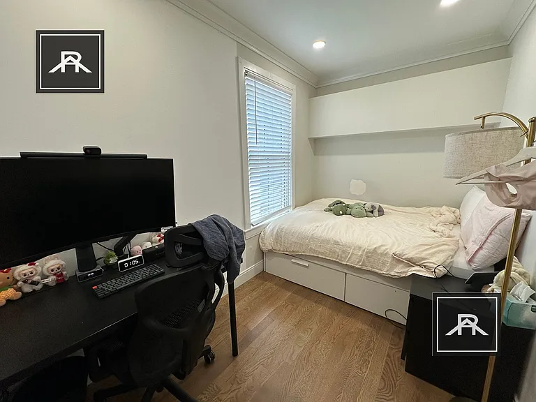 155 Foster St #2F — Photo 12