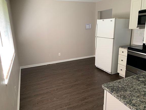 5th image of 1893 Lotushill Dr
