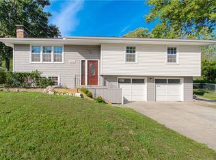 12912 Bristol Ct, Grandview, MO 64030