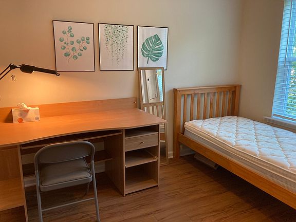 Bedroom 2 (second floor, rear room) b