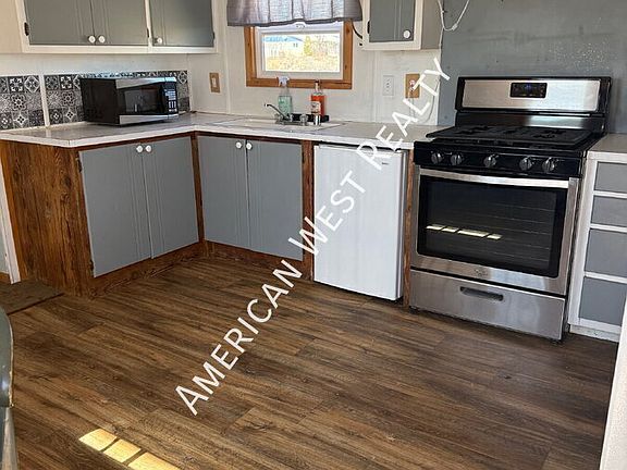 2nd image of 8 154th Ln
