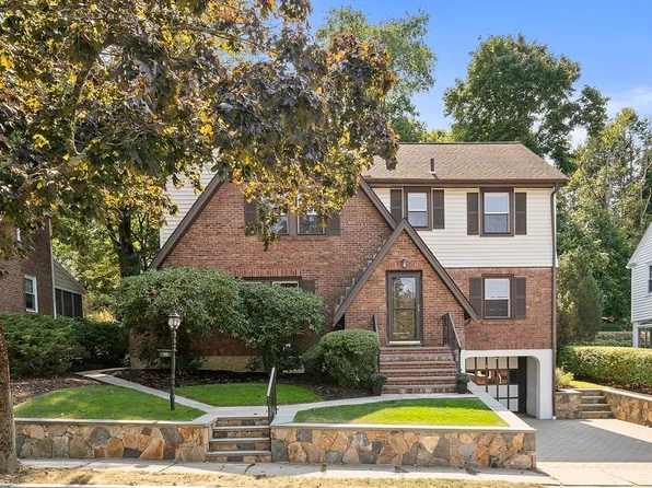 46 Horne Rd, Belmont, MA 02478