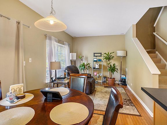 5th image of 172 Willow Blvd Unit 1502-A