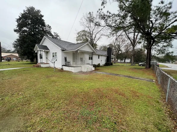 1203 Unity Rd, Holly Hill, SC 29059