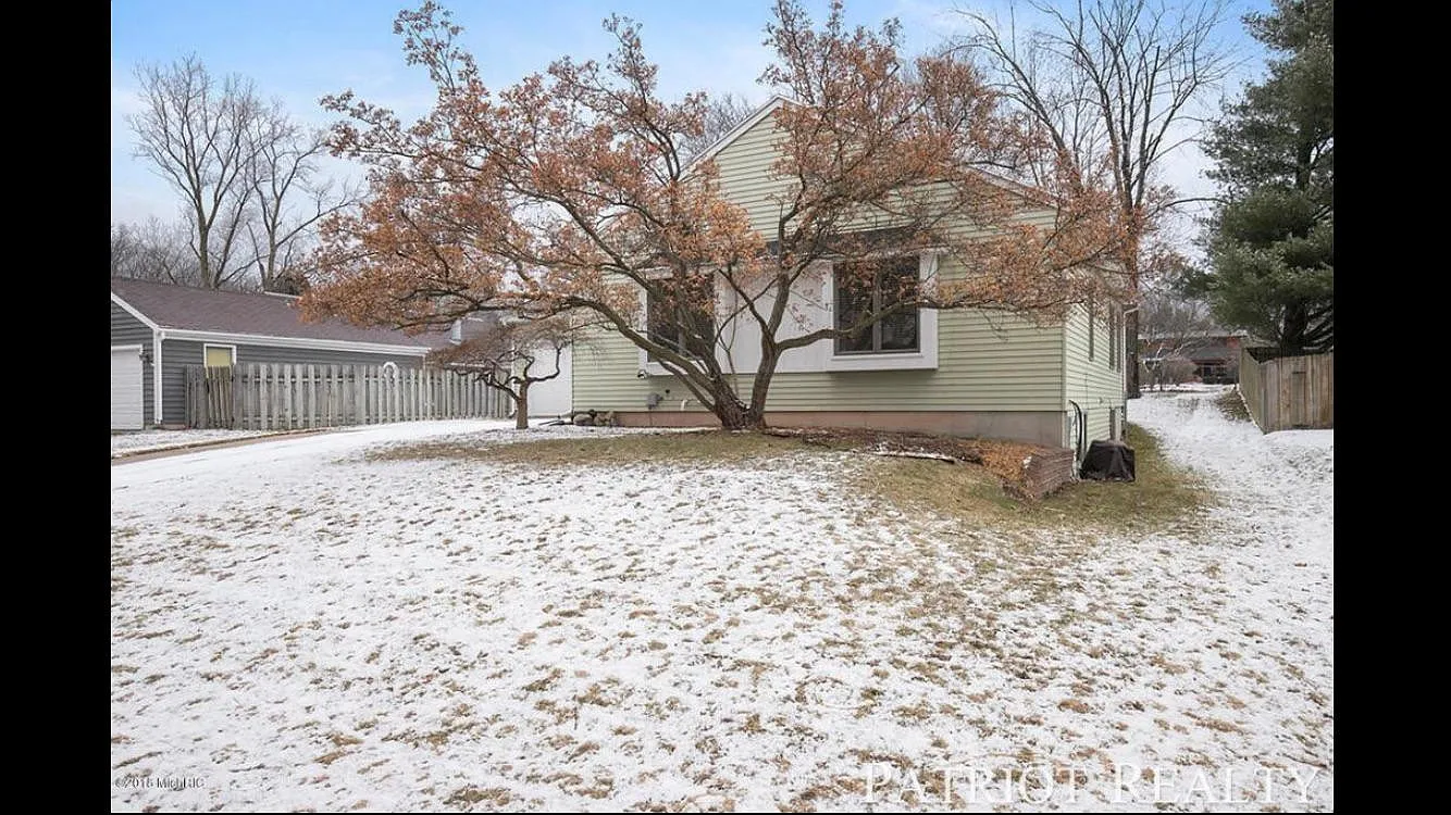 3 bed, 2007 sqft, $2,900 — Photo 4