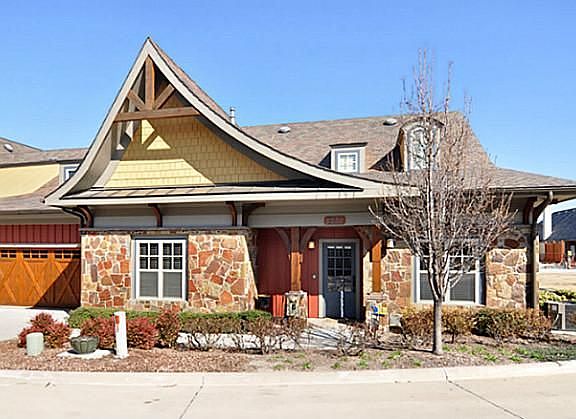 2nd image of 5305 Sutton Cir