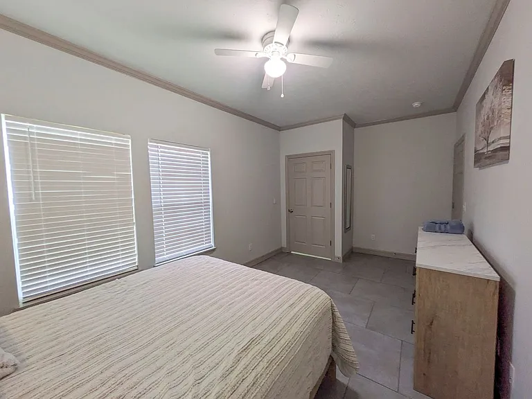 2925 Pecos St — Photo 13