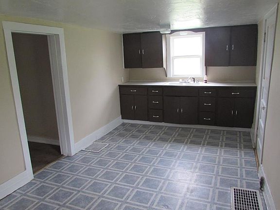 3rd image of 1401 E Robinson St