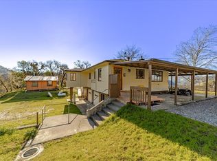 9198 Fort Seward Rd, Blocksburg, CA 95514