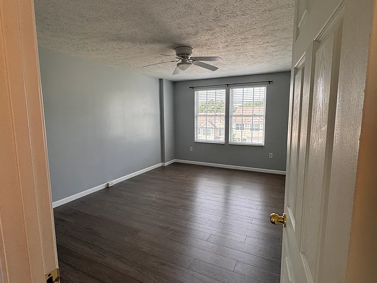 748 Freedom Dr — Photo 11
