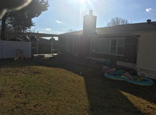 5117 Dawn Dr, Louisville, KY 40216