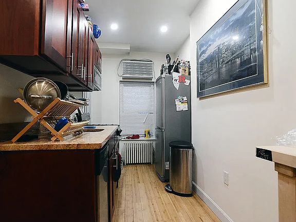 3rd image of 1162 1st Ave APT 3