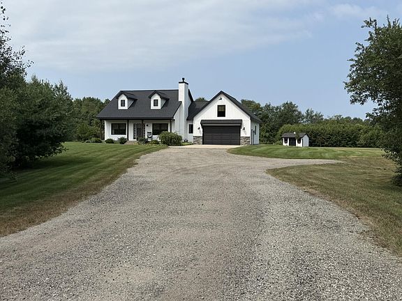 2nd image of 2281 N Green Creek Rd