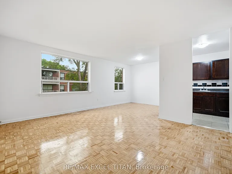 4 Hill Heights Rd #305 — Photo 12