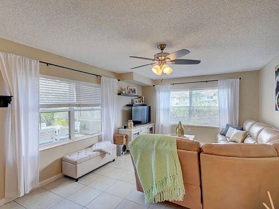 5th image of 3407 SW Sunset Trace Cir #3407