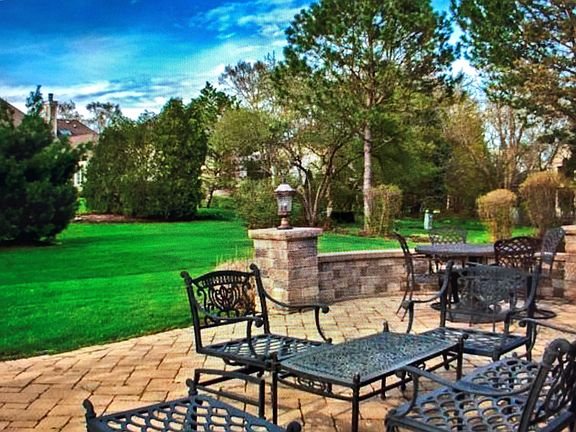 3rd image of 1325 Medinah Dr