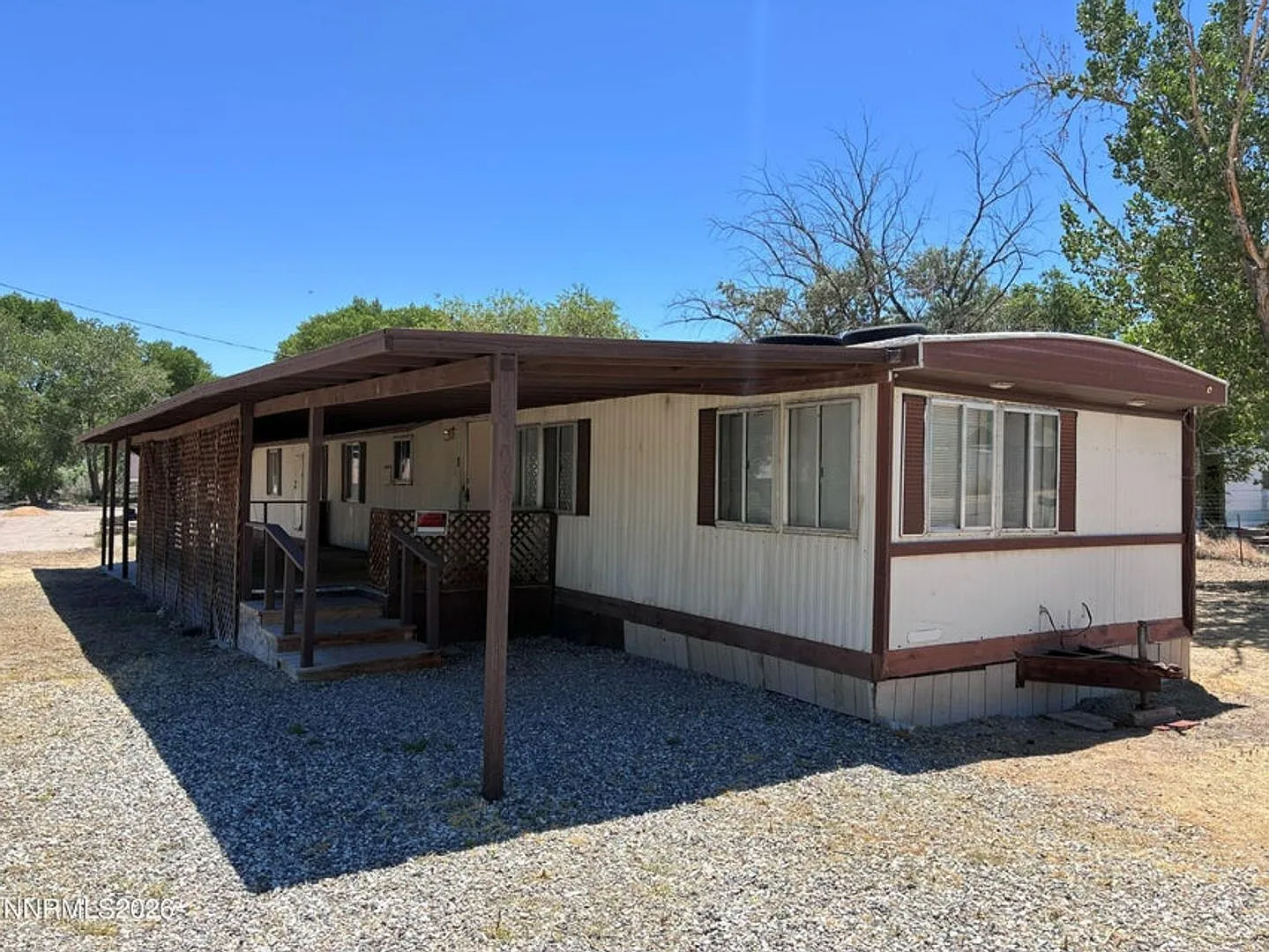 Home for rent in Yerington, 3 bd, 1.5 bath on a oversize lot, $1600 a month — Photo 1