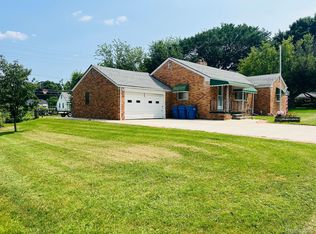 22776 Logue Ave, Warren, MI 48091